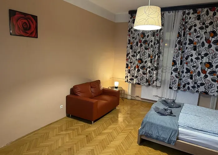 Lanchid Castle Side Red And Blue *