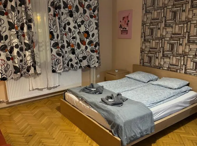 Apartament Lanchid Castle Side Red And Blue *