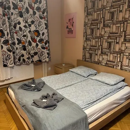 Lanchid Castle Side Red And Blue *