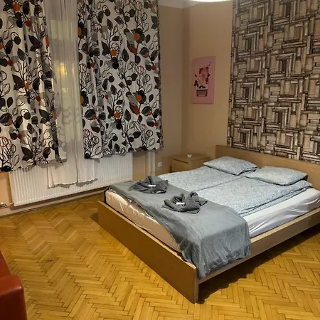 Apartamento Lanchid Castle Side Red And Blue *